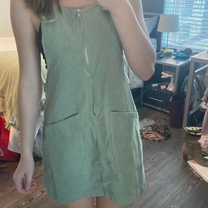 ✨GREEN OVERALL DRESS✨